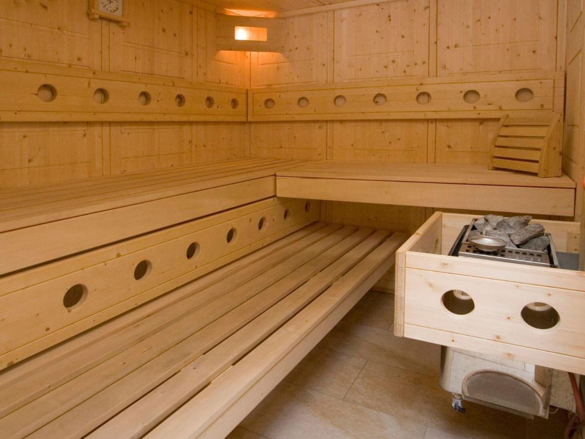 Chalet In Annaberg-Lungoetz With Shared Sauna Villa ภายนอก รูปภาพ